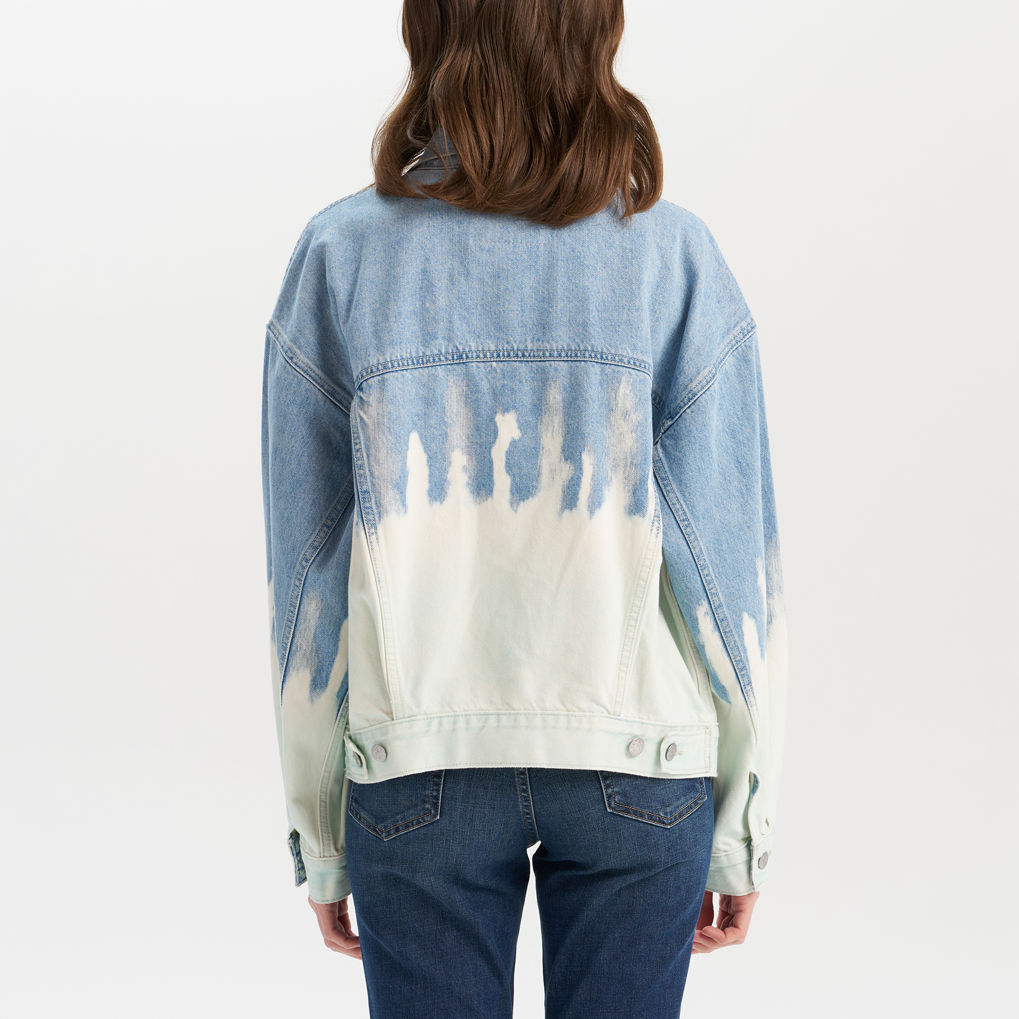 Levi's? Women's Gradient TYPE III Performance Cool Denim Jacket - Image 2