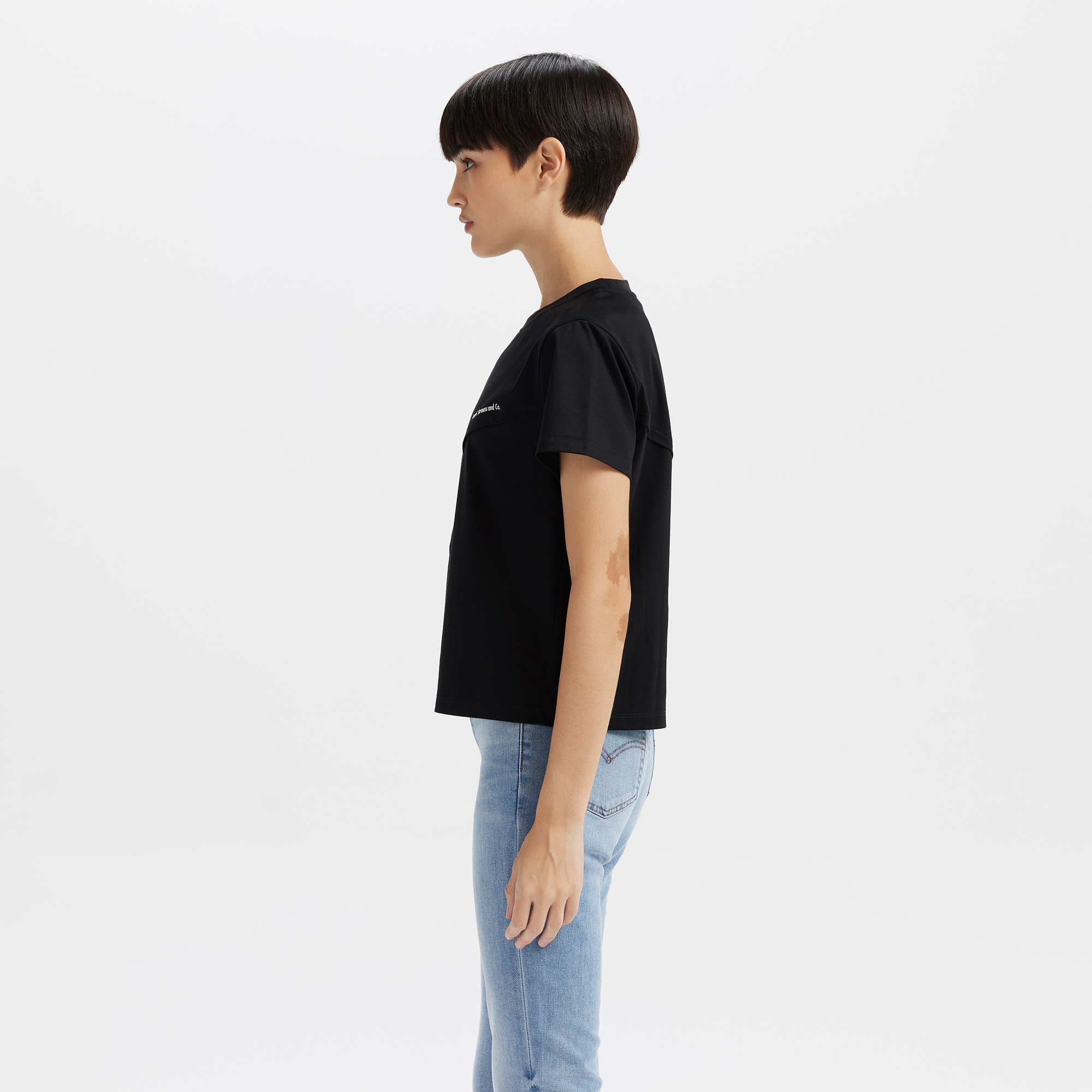 Levi's? Women's Comfortable Casual Short Sleeve Tee - Image 5