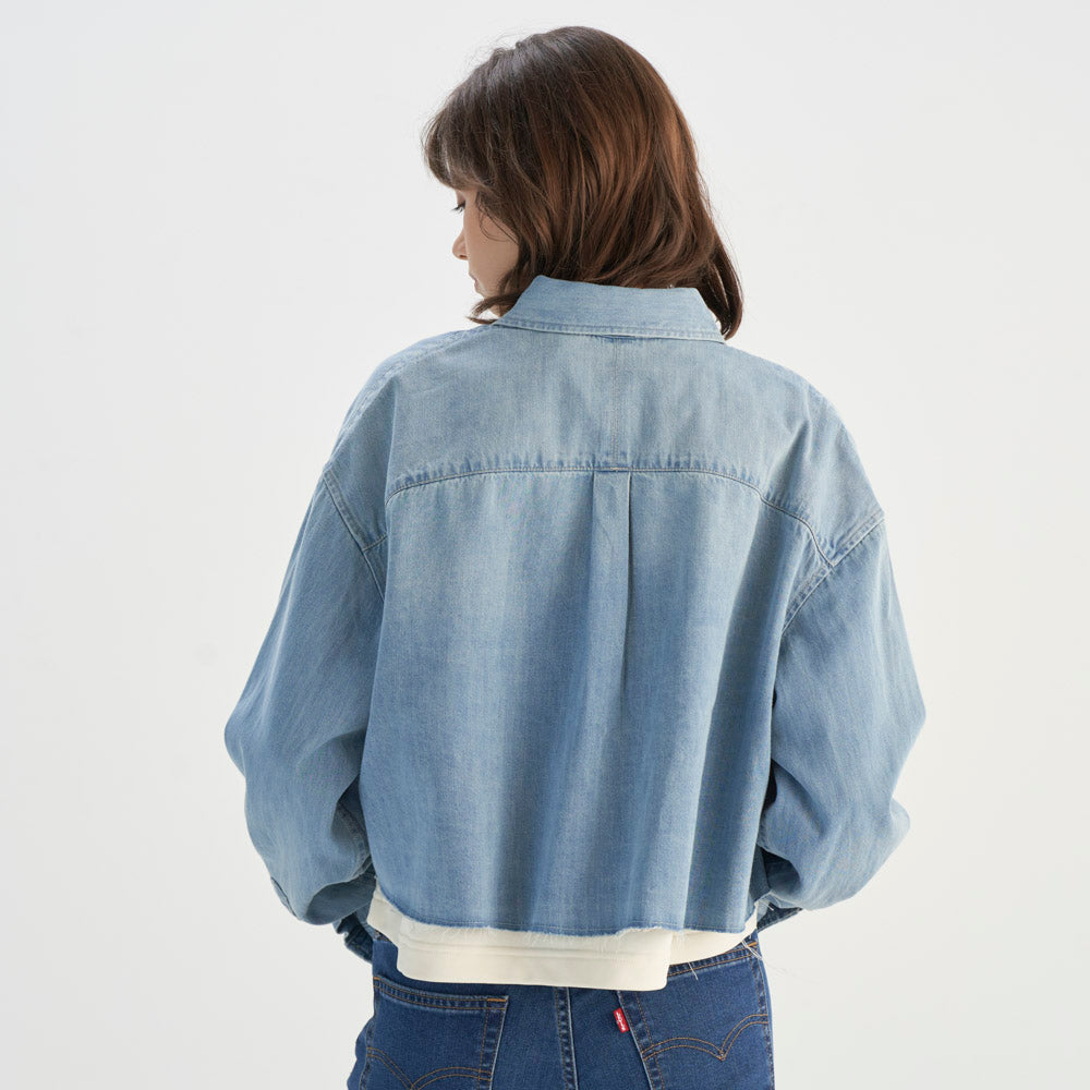 Levi's? Women's Levi's? Fitted Denim Shirt - Image 4