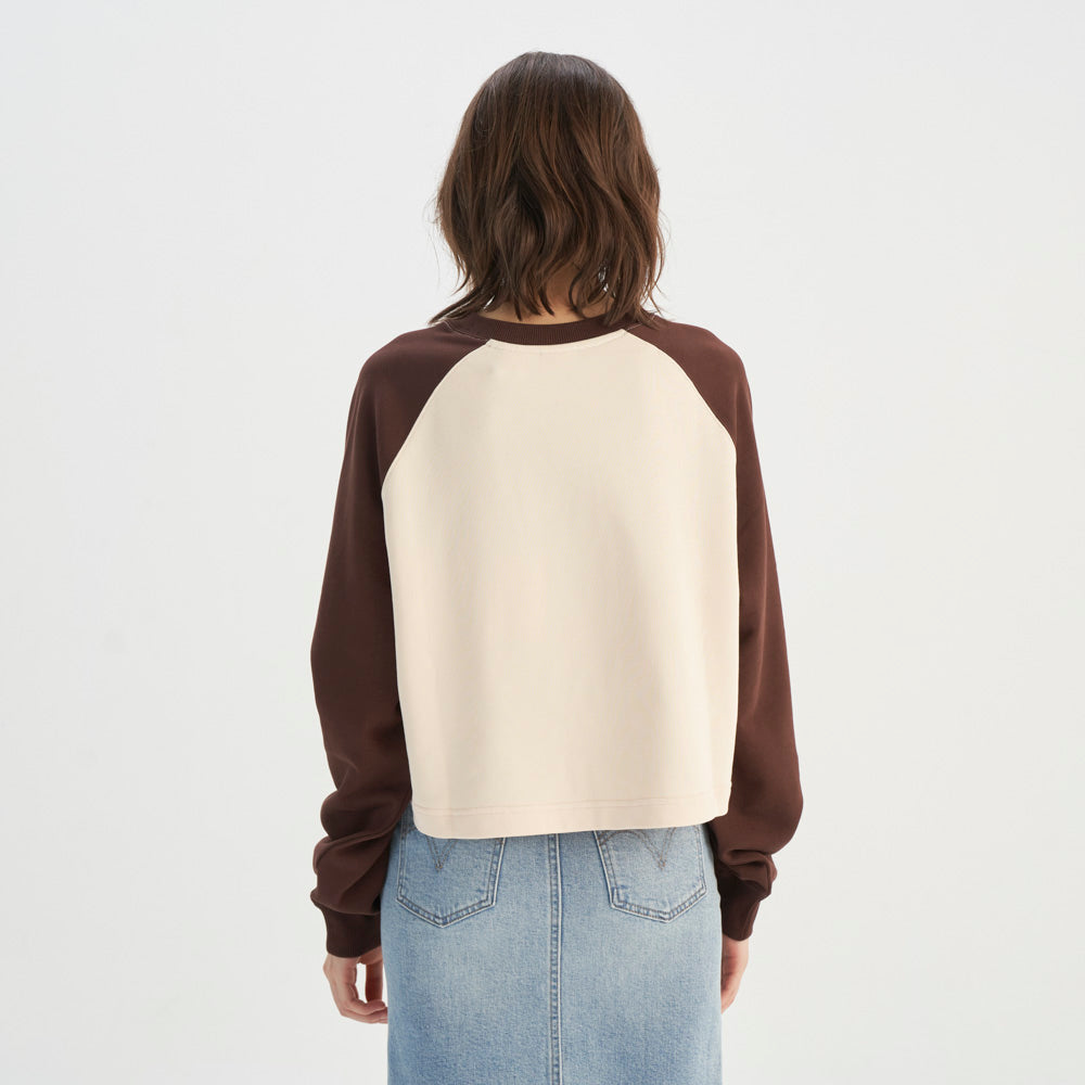 Levi's? Women's Color-Block Graphic Sweatshirt - Image 3