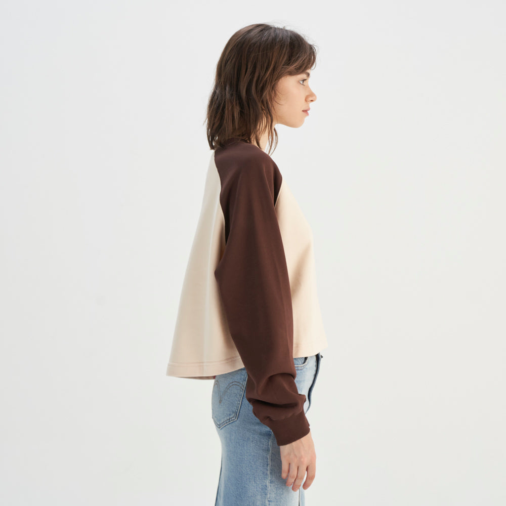 Levi's? Women's Color-Block Graphic Sweatshirt - Image 4