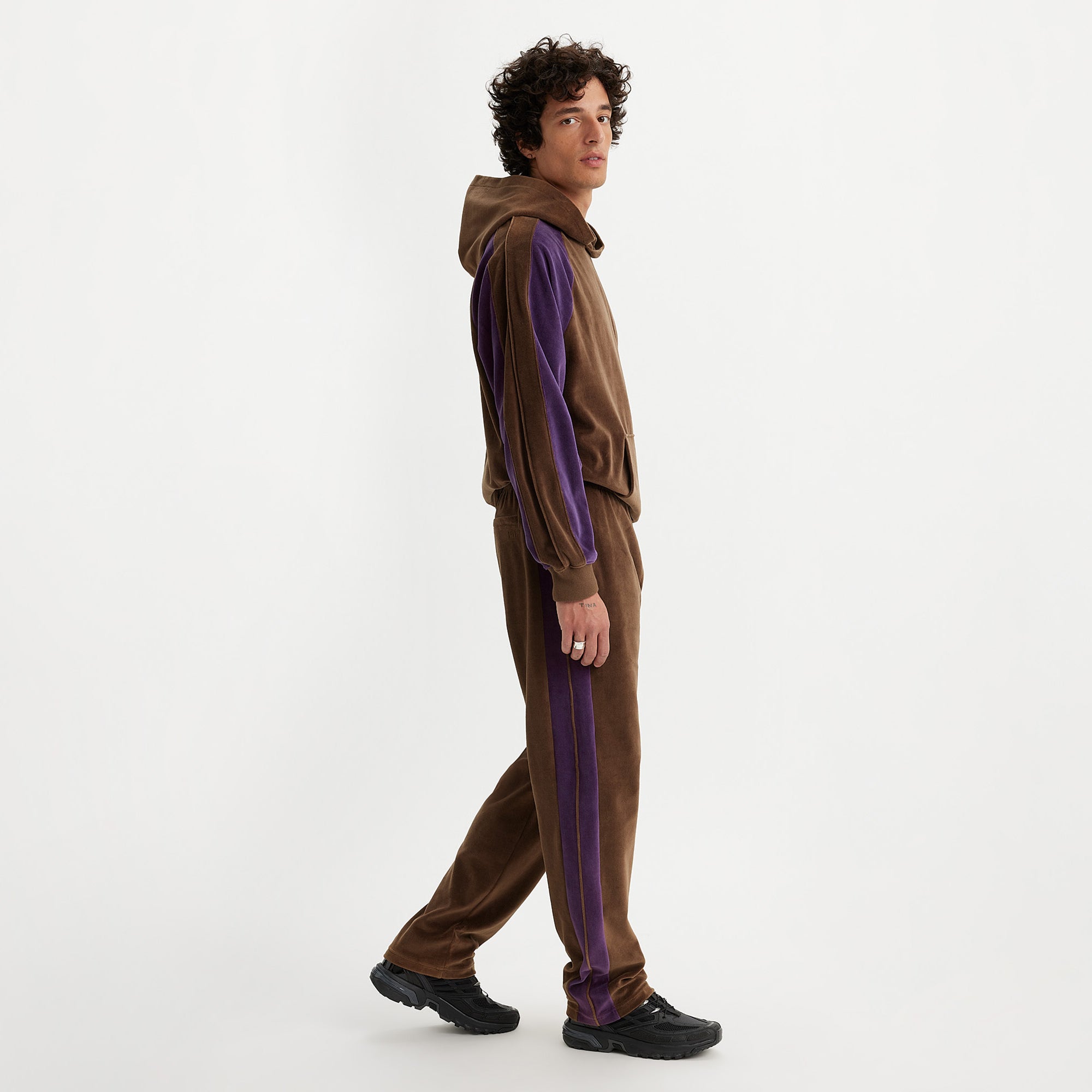 Levi's? Gold Tab? Men's Velour Track Pants - Image 4