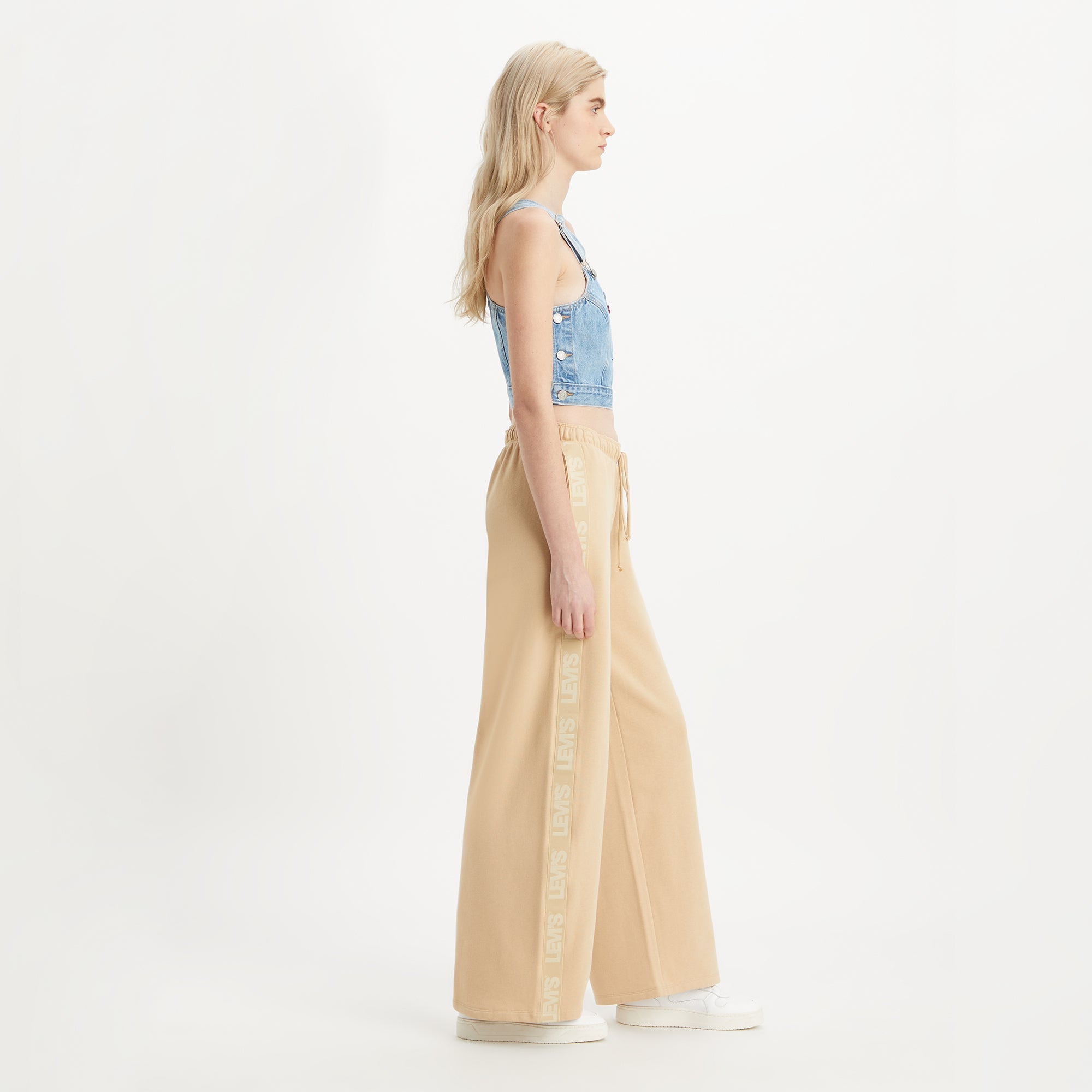 Levi's? Women's Graphic Low Rider Sweatpants - Image 4