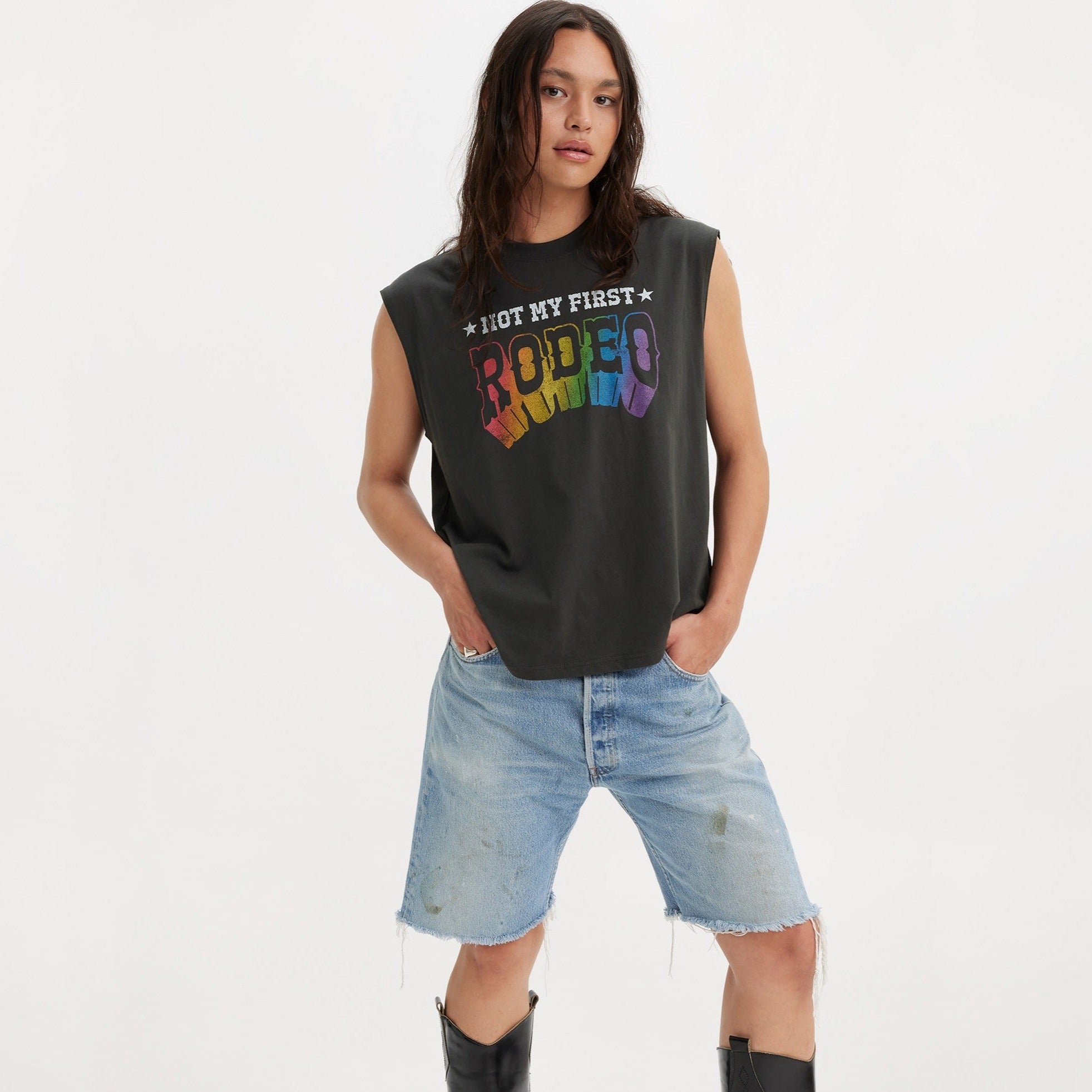 Levi's? Men's Cropped Muscle Tank - Image 4