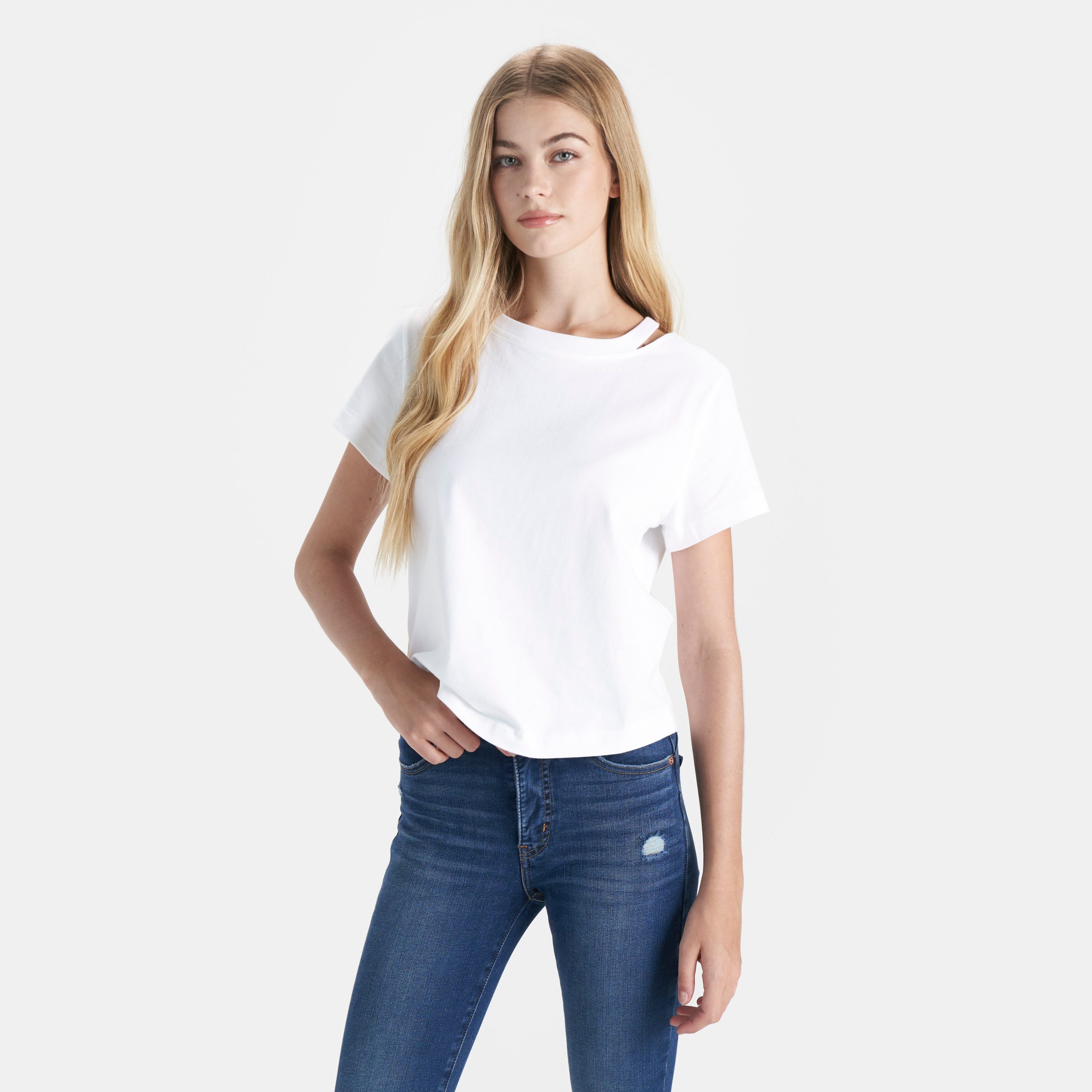 Levi's® Women's Standard Fit Cotton T-Shirt