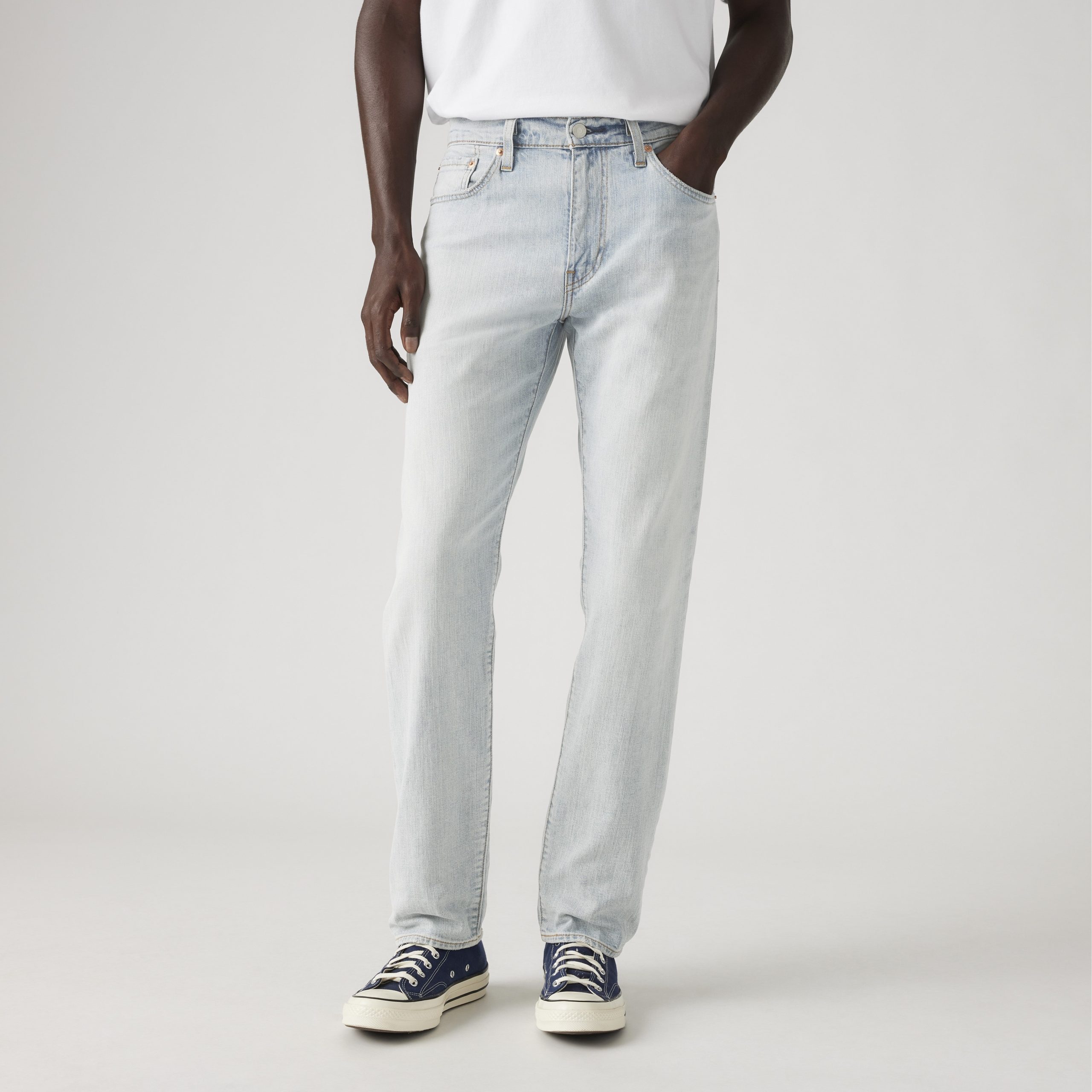 Levi's® Men's 502™ Taper Lightweight Jeans