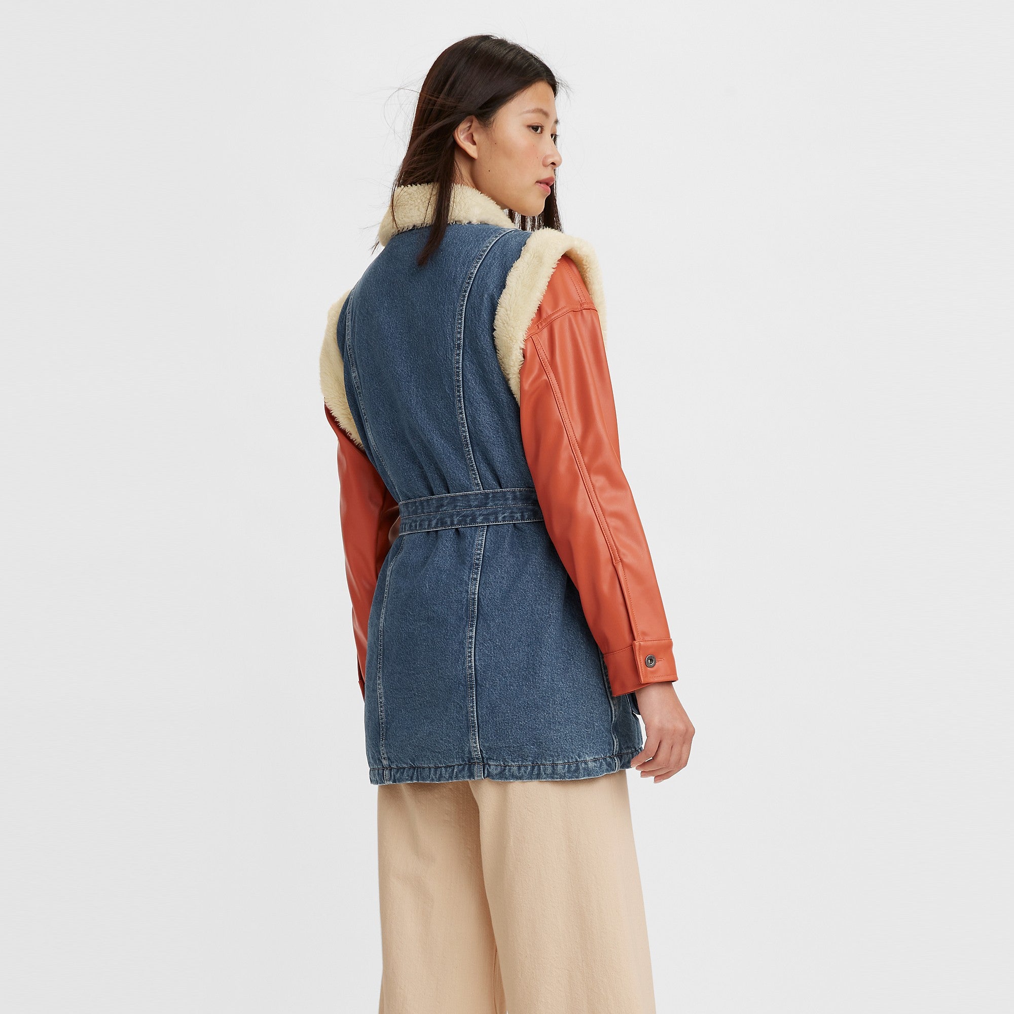 Levi's? Made & Crafted? Women's Field Sherpa Vest - Image 2