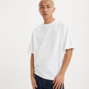 Levi's? Men's Half-Sleeve T-Shirt