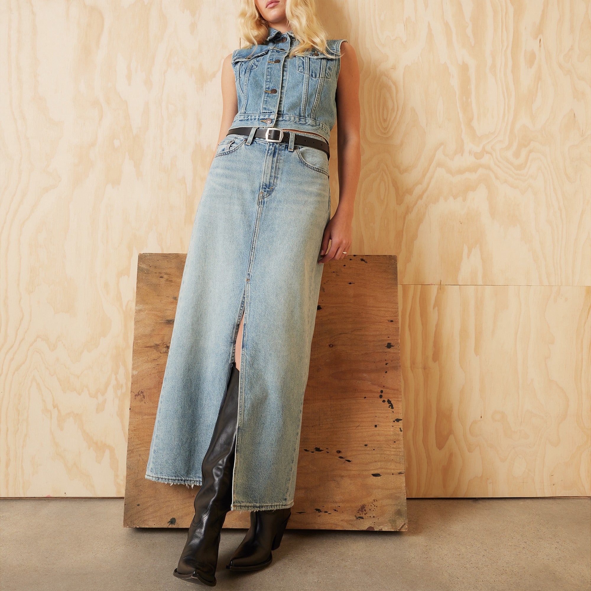 Levi's? Women's Ankle Column Skirt - Image 5