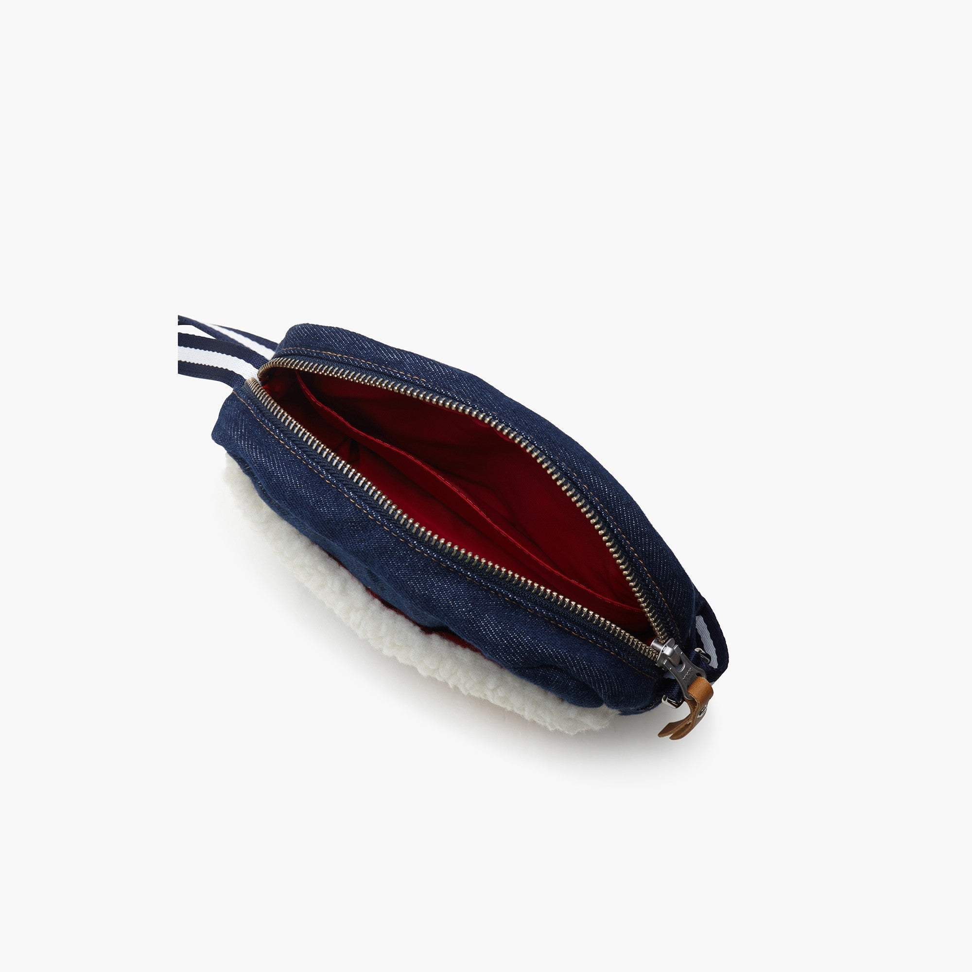 Levi's® Women's Lunar NY Camera Bag - Image 4