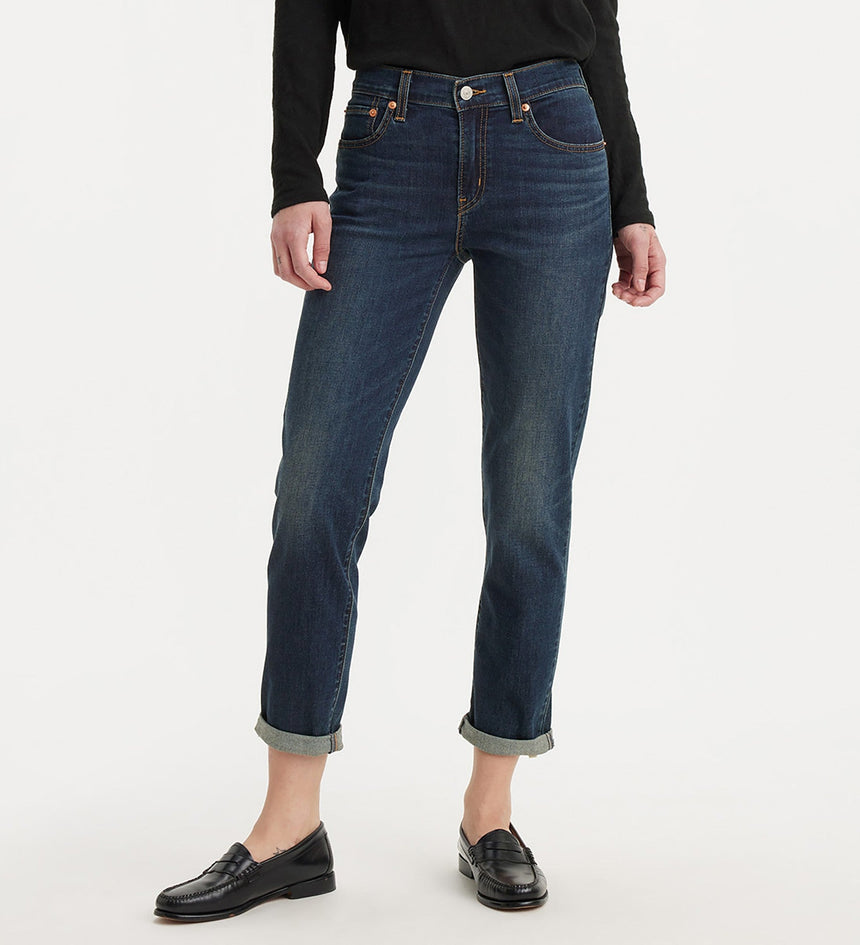Levi's® Women's Mid-Rise Boyfriend Jeans